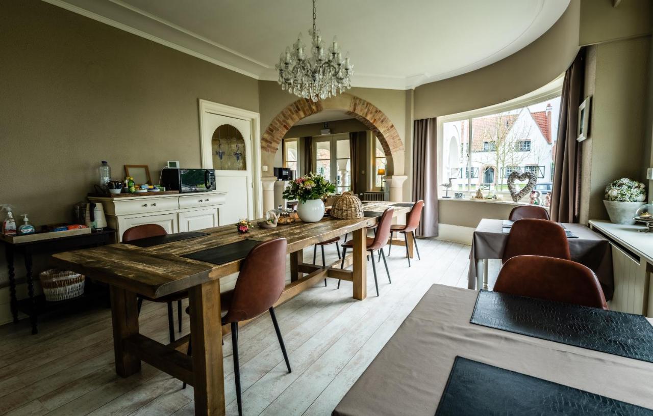 Maison Rabelais Bed & Breakfast De Haan